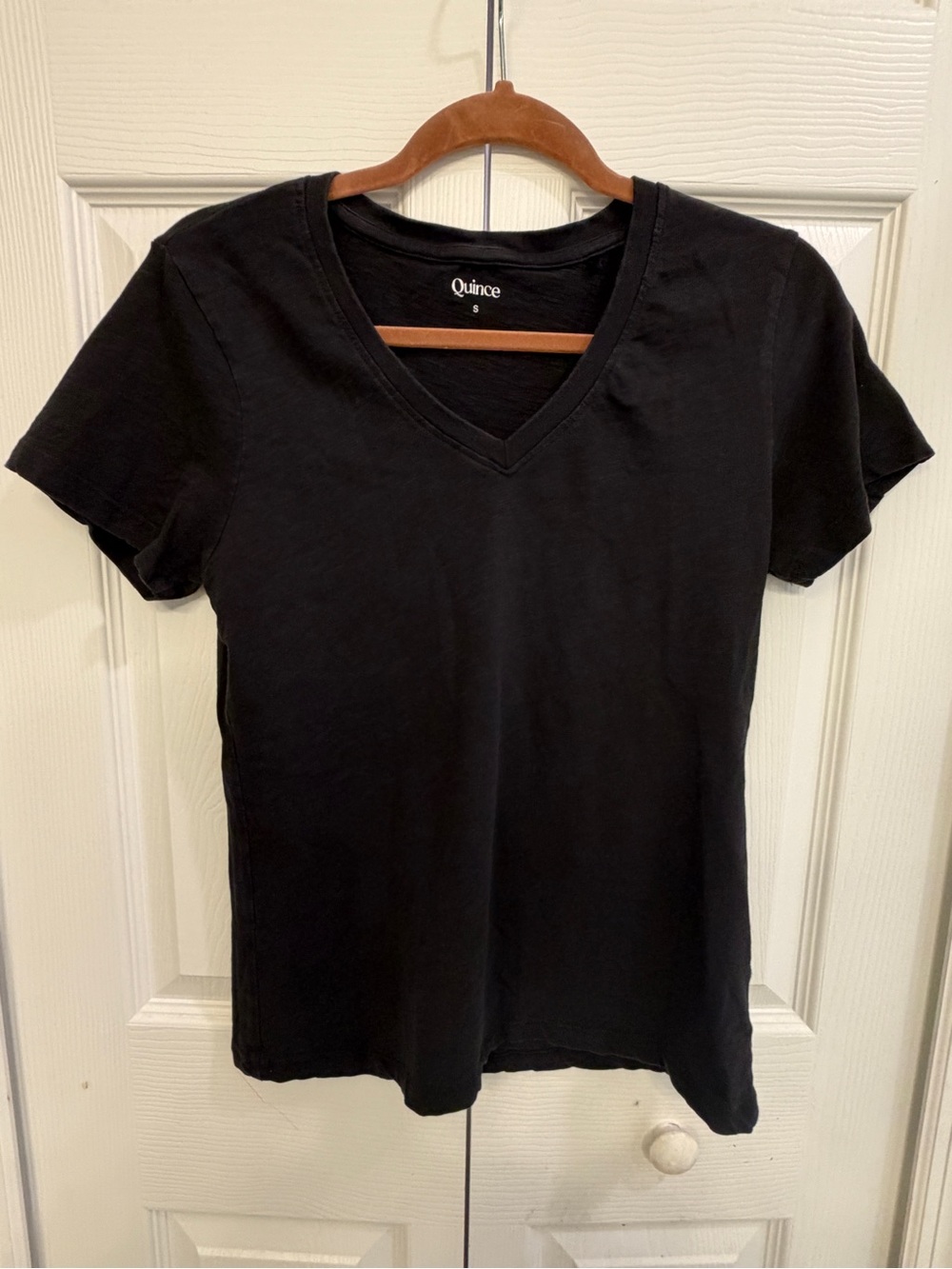 Quince Black V-Neck Short Sleeve Tee